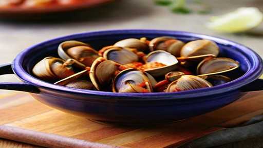 Spanish Smoked Paprika Clams